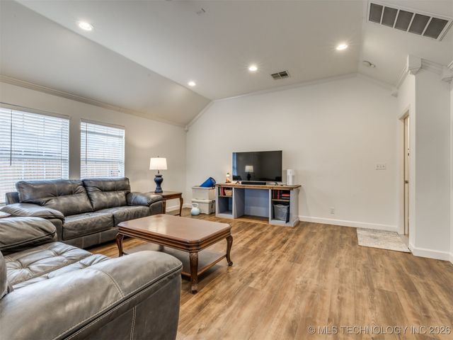 4671 E 144th Place, Bixby, OK 74008