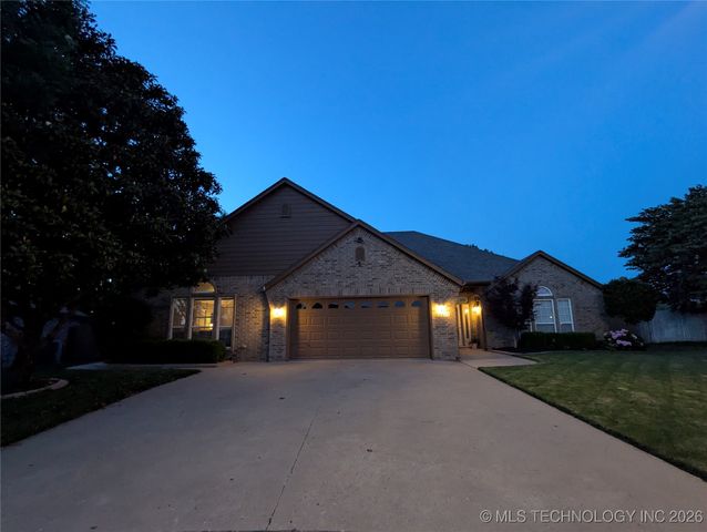 4671 E 144th Place, Bixby, OK 74008