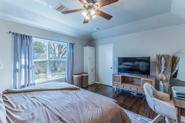 5604 Bogota Drive, North Richland Hills, TX 76180