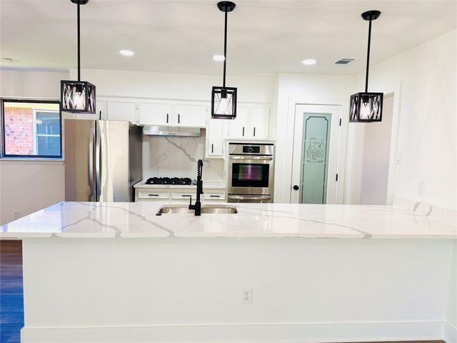 4761 Preston Trail Drive, Mesquite, TX 75150