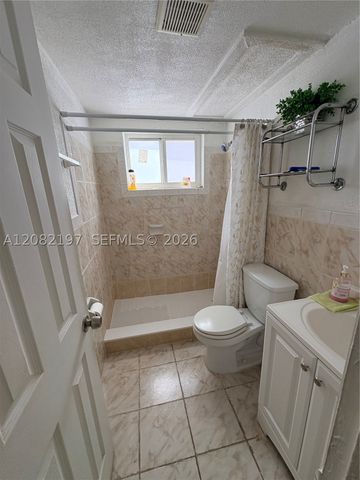 1125 SE 9th Ave 2, Hialeah, FL 33010