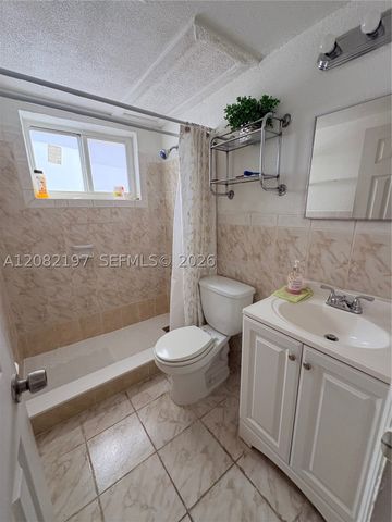 1125 SE 9th Ave 2, Hialeah, FL 33010