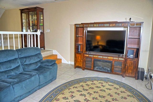 2051 VISTA DEL SOL CIRCLE 202, Lutz, FL 33558