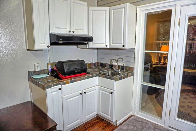 2051 VISTA DEL SOL CIRCLE 202, Lutz, FL 33558