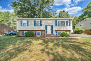 3871 Meadowlark RD, Roanoke, VA 24018