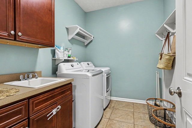 4338 Trail East Drive Ne, Cannon Twp, MI 49301