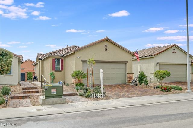 6579 Secret Grove Avenue, Las Vegas, NV 89130