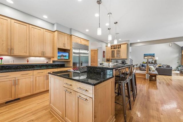 300 Hardy DRIVE, Upper St Clair, PA 15241