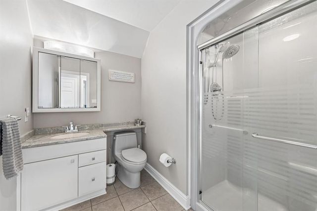 300 Hardy DRIVE, Upper St Clair, PA 15241