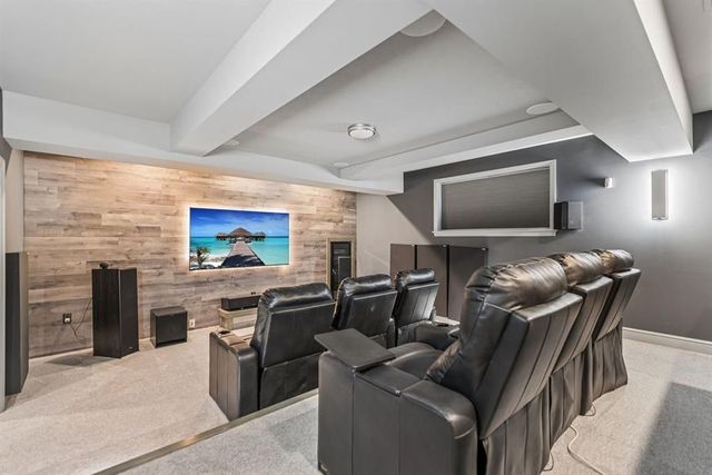300 Hardy DRIVE, Upper St Clair, PA 15241
