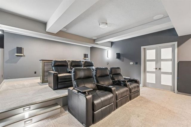 300 Hardy DRIVE, Upper St Clair, PA 15241