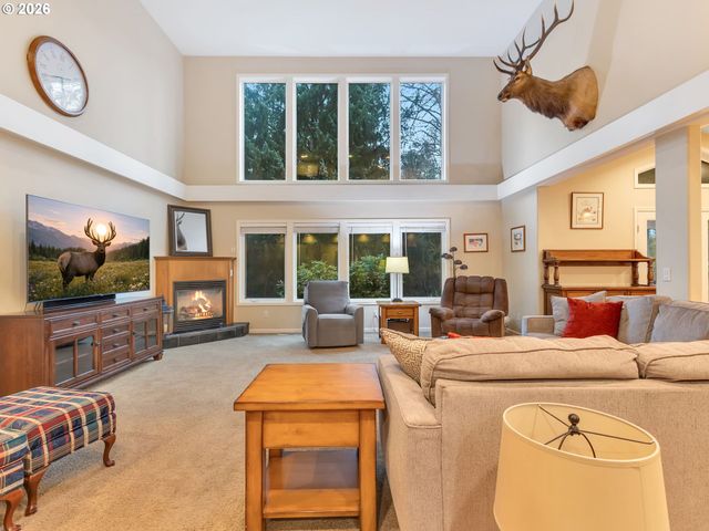 702 Sw JUNIPER Ave, Warrenton, OR 97146