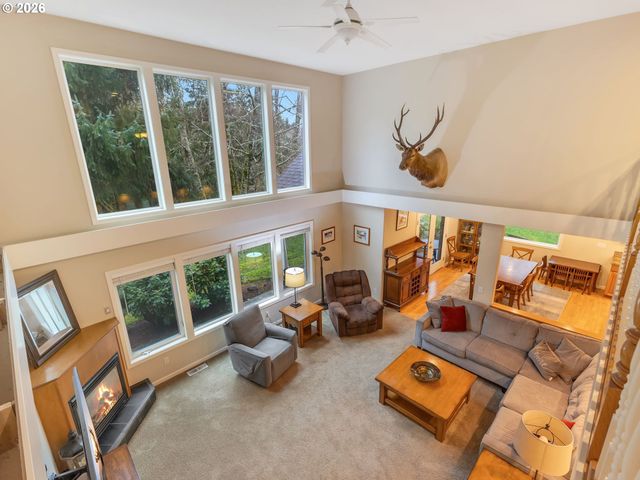 702 Sw JUNIPER Ave, Warrenton, OR 97146