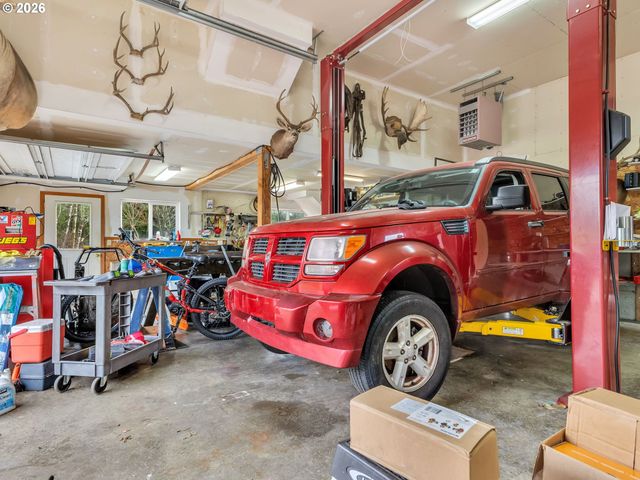 702 Sw JUNIPER Ave, Warrenton, OR 97146