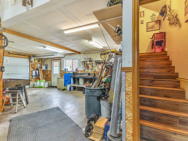 702 Sw JUNIPER Ave, Warrenton, OR 97146