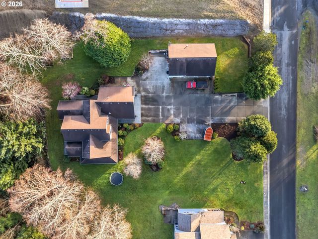 702 Sw JUNIPER Ave, Warrenton, OR 97146