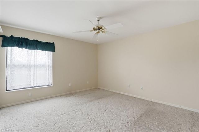 5785 Trailwinds DR 222, Fort Myers, FL 33907