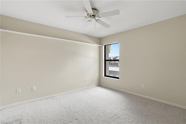 5785 Trailwinds DR 222, Fort Myers, FL 33907