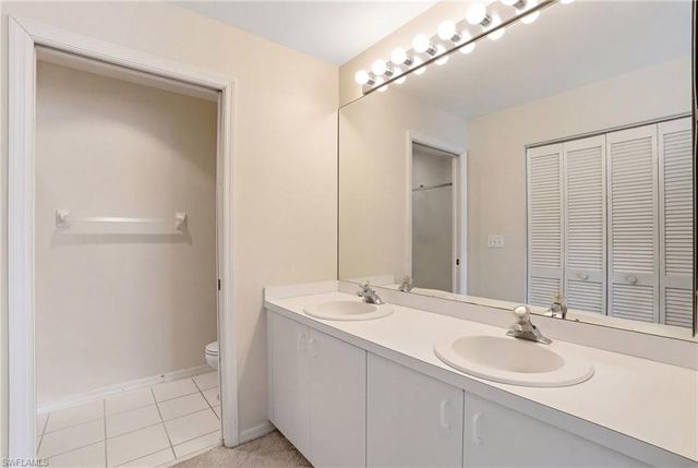 5785 Trailwinds DR 222, Fort Myers, FL 33907