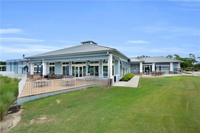 5785 Trailwinds DR 222, Fort Myers, FL 33907