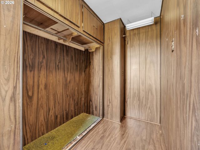 698 Grandview Ave, Scotts Mills, OR 97375