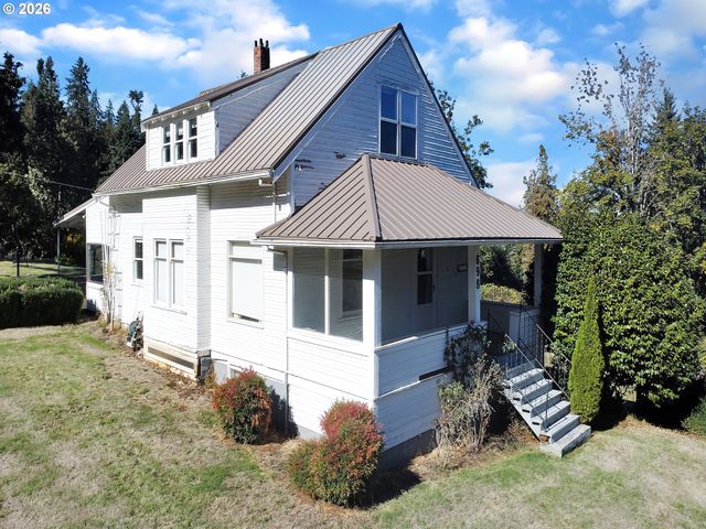 698 Grandview Ave, Scotts Mills, OR 97375