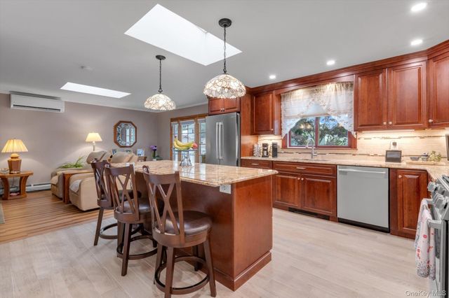 1812 Gormley Avenue, Merrick, NY 11566