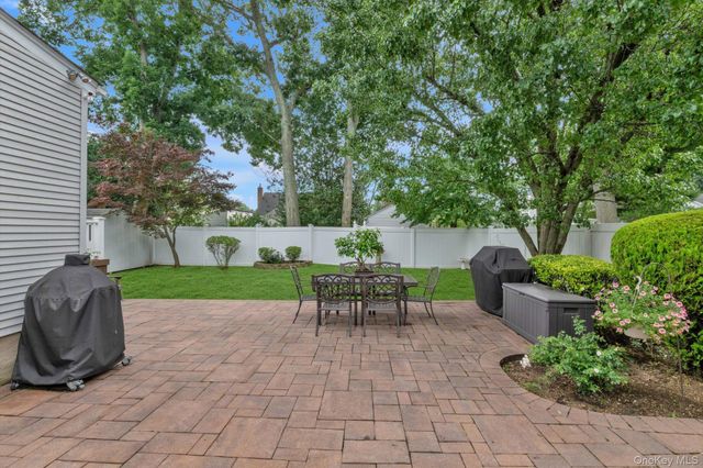 1812 Gormley Avenue, Merrick, NY 11566