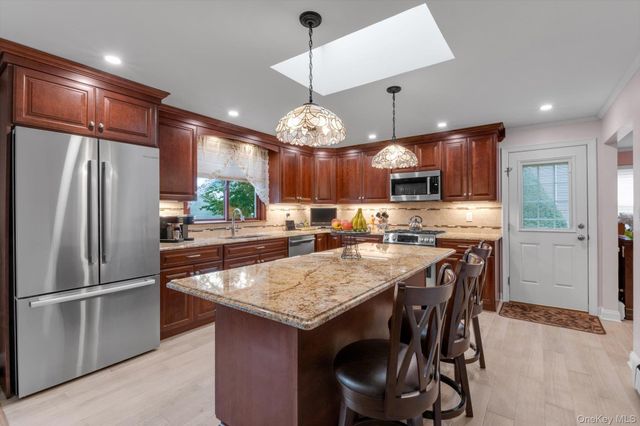 1812 Gormley Avenue, Merrick, NY 11566