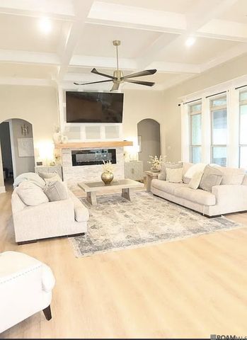 14074 Lovett Rd, Baton Rouge, LA 70818