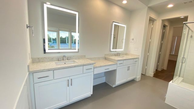 2230 Lou Ellen Lane D, Houston, TX 77018