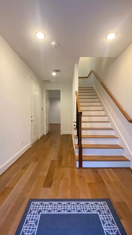 2230 Lou Ellen Lane D, Houston, TX 77018