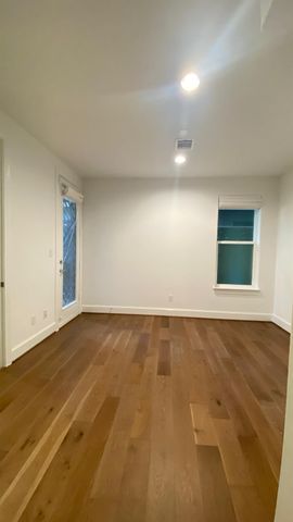2230 Lou Ellen Lane D, Houston, TX 77018