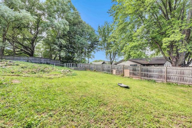 856 ALPINE DRIVE, Green Bay, WI 54311