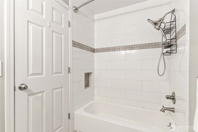 17022 190th Avenue E, Renton, WA 98058