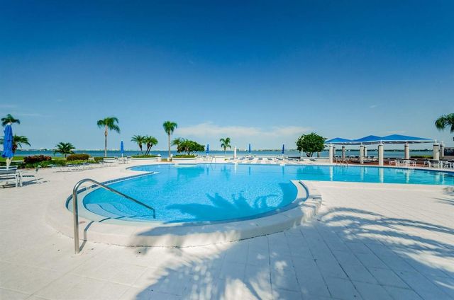 5151 ISLA KEY BOULEVARD S 220, St Petersburg, FL 33715