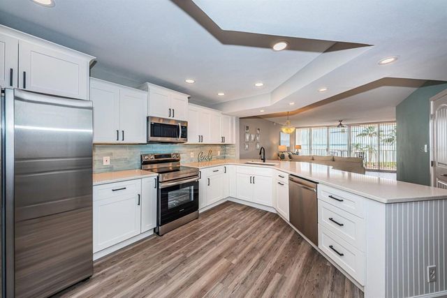 5151 ISLA KEY BOULEVARD S 220, St Petersburg, FL 33715