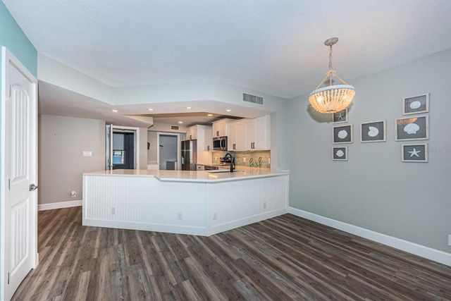 5151 ISLA KEY BOULEVARD S 220, St Petersburg, FL 33715