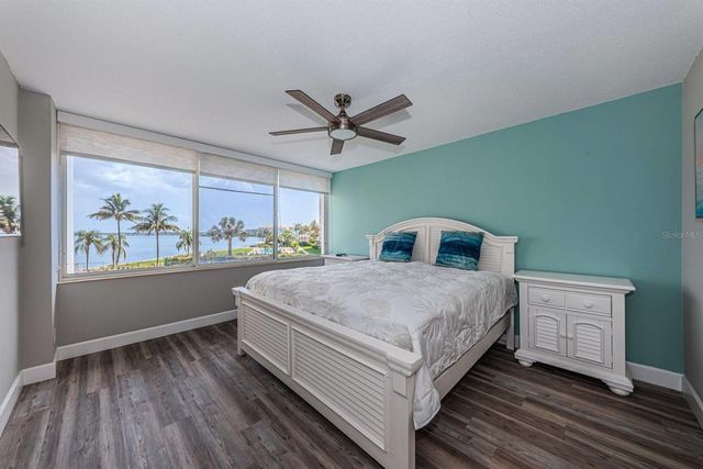 5151 ISLA KEY BOULEVARD S 220, St Petersburg, FL 33715