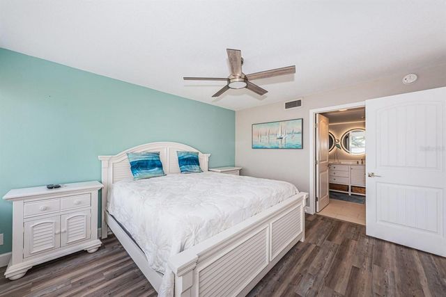 5151 ISLA KEY BOULEVARD S 220, St Petersburg, FL 33715