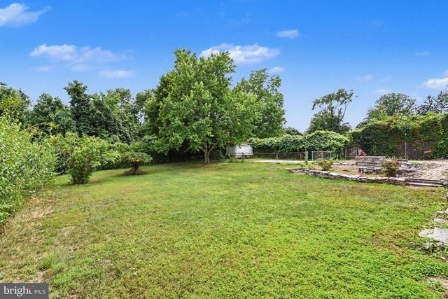 922 VALLEY RD, Enola, PA 17025