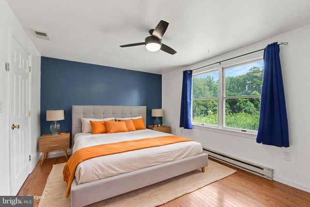 922 VALLEY RD, Enola, PA 17025