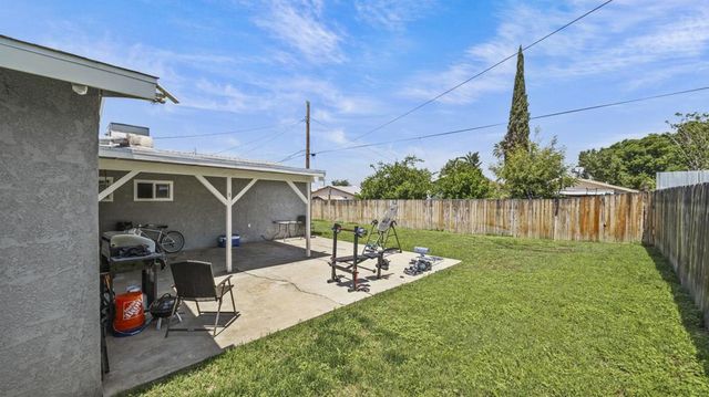 2505 Pennsylvania Avenue, Riverside, CA 92507