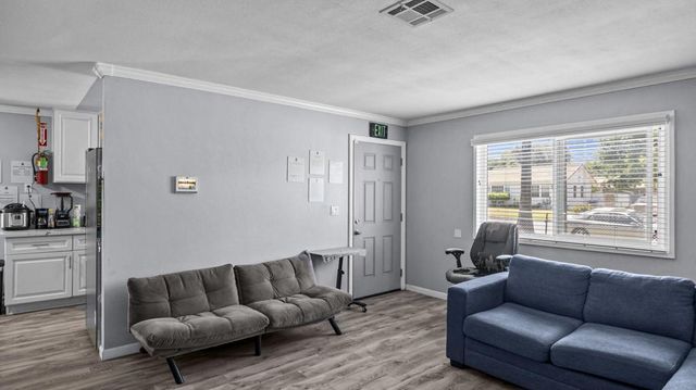 2505 Pennsylvania Avenue, Riverside, CA 92507