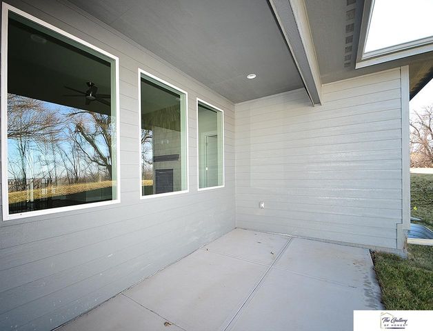 7610 N 116 Avenue, Omaha, NE 68142