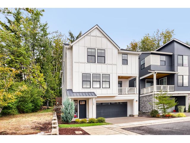 11689 Nw KEARNEY St, Portland, OR 97229