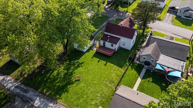 1212 Kinsella Avenue, Swansea, IL 62226