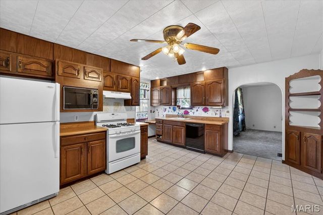 1212 Kinsella Avenue, Swansea, IL 62226