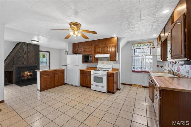 1212 Kinsella Avenue, Swansea, IL 62226