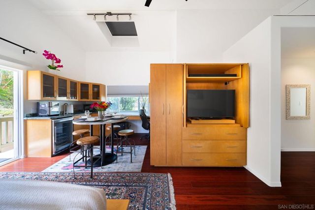 1920 Gardena B, San Diego, CA 92110